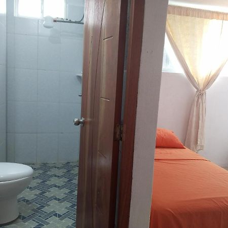 Ferienwohnung Pelican Tours Puerto Baquerizo Moreno Exterior foto