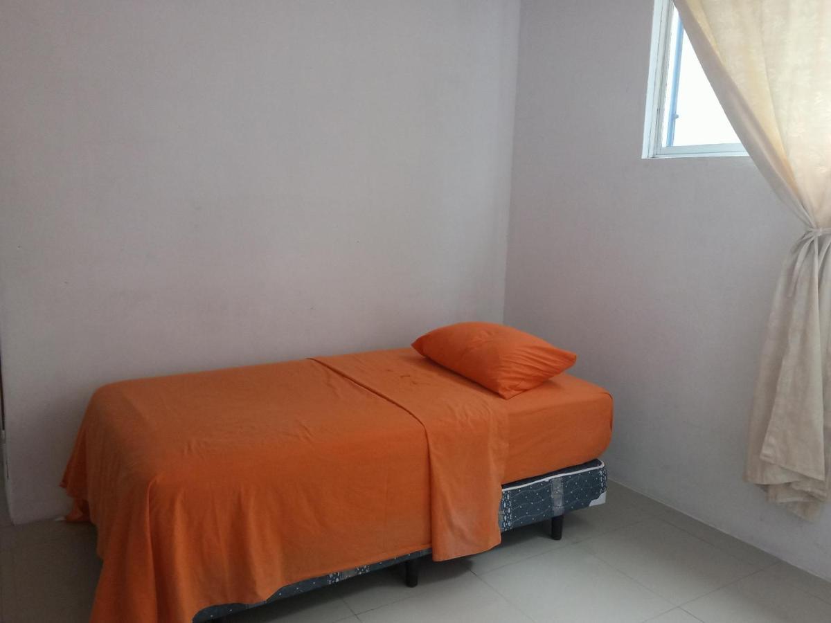 Ferienwohnung Pelican Tours Puerto Baquerizo Moreno Exterior foto